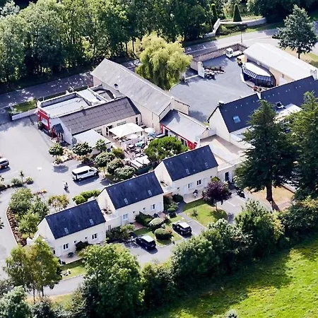 Le Churchill Motel